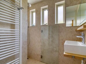 House | Bathroom