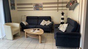 Unclassified image, 5 of 18, button - Lovely Bungalow With Garden (Breskens)