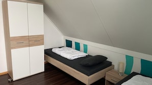 Rumah | 3 kamar tidur dan dilengkapi dengan perabotan berbeda-beda