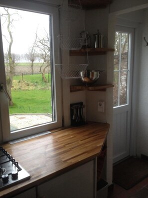 Huis | Privékeuken | Een waterkoker, een broodrooster