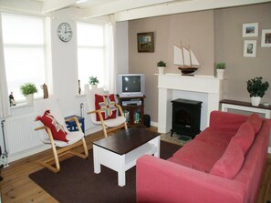 House | Living room