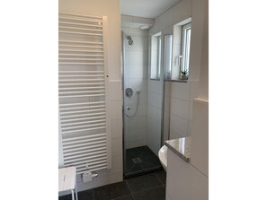 Bathroom - Bungalow in Breskens With Private Jetty (Breskens)