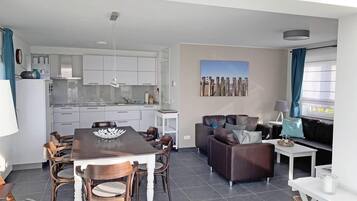 House | Tempat makan