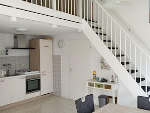 House | Private kitchen | Electric kettle, toaster - Cozy Comfortable Cottage (Breskens)