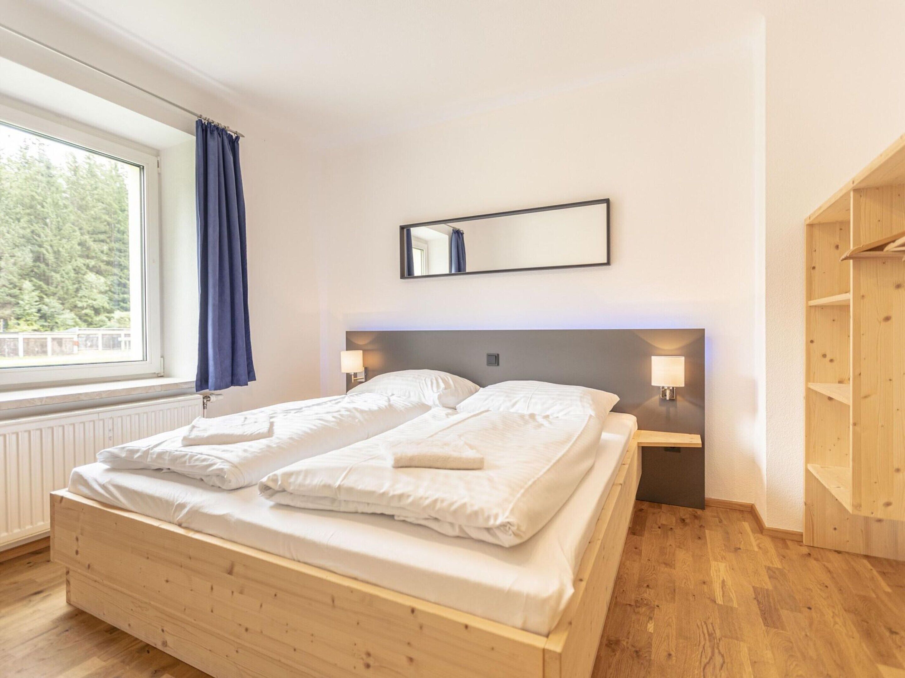 3 chambres, ameublement personnalisé, draps fournis