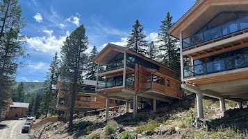 Chalet | Exterior
