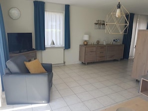 House | Living area - Bungalow in Breskens Near the Beach (Breskens)