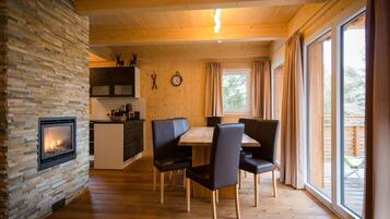 Chalet | Dining