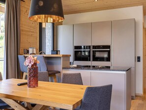 Chalet | Private kitchen - Superior Chalet Withsauna & Hottub (Stadl-Predlitz)