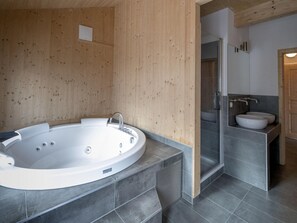 Chalet | Bathroom