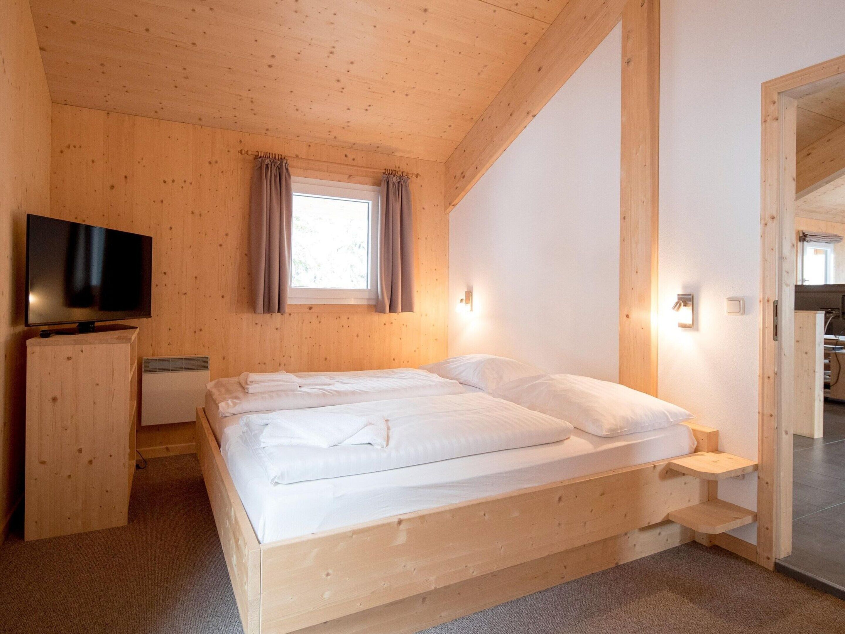 Chalé | 5 quartos, individualmente mobiliados, roupa de cama