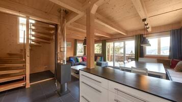 Chalet | Private kitchen | Highchair