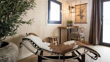 Chalet | Living area