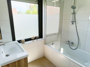Ferienhaus | Badezimmer