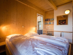 Chalet | 4 Schlafzimmer, individuell eingerichtet, Bettwäsche