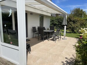 Balcony - Holiday Home Breskens Near Scenic Beaches (Breskens)