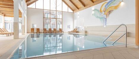 Apartment | Pool | Outdoor pool