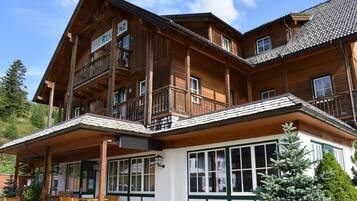 Apartment | Exterior
