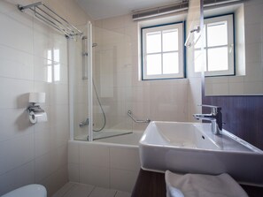 Apartment | Bathroom