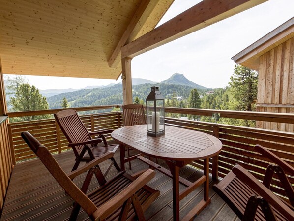 Chalet | Balcony