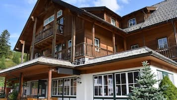 Apartment | Exterior