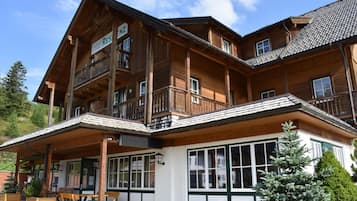 Apartment | Exterior