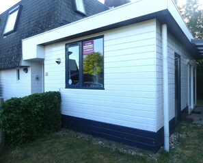 Exterior - Family & Pet-friendly Escape (Breskens)