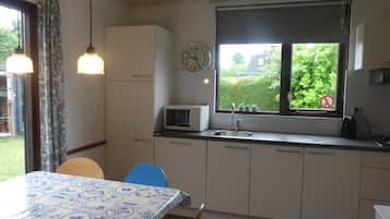 Huis | Privékeuken | Een waterkoker, een broodrooster