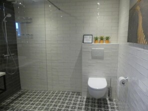 House | Bathroom