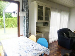 House | Dining - Family & Pet-friendly Escape (Breskens)