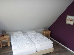 House | 3 bedrooms, individually furnished