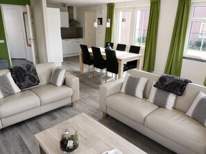 House | Living room
