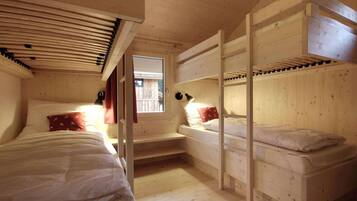 4 chambres, ameublement personnalisé, draps fournis