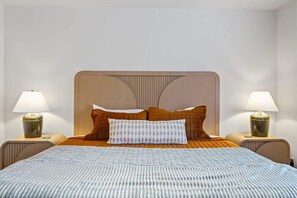 3 bedrooms, iron/ironing board, travel cot, WiFi