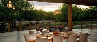 Kubu Bush Lodge