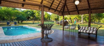 Kubu Bush Lodge