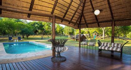 Kubu Bush Lodge