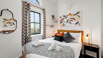 Apartment | 3 bedrooms, iron/ironing board, free WiFi, bed sheets