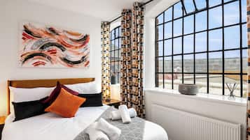 Apartment | 3 bedrooms, iron/ironing board, free WiFi, bed sheets