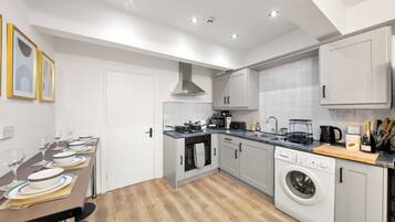 Apartment | Private kitchen | Fridge, microwave, oven, stovetop