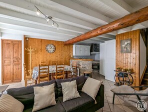 Fernseher, Kamin