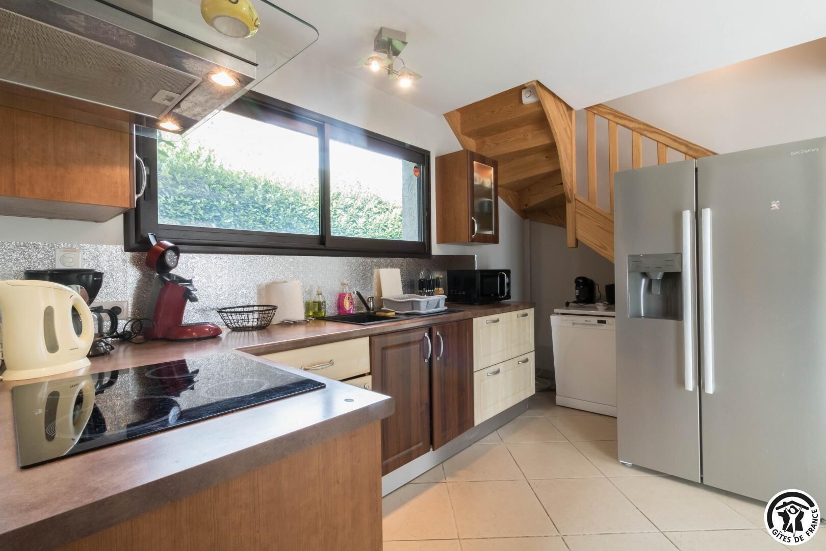 Fridge, microwave, dishwasher, high chair