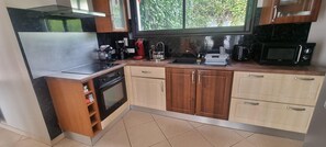 Fridge, microwave, dishwasher, highchair