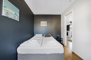 3 chambres, fer et planche à repasser, Wi-Fi, literie fournie