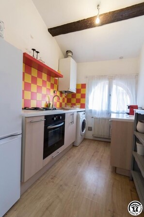 Fridge, microwave, oven, dishwasher