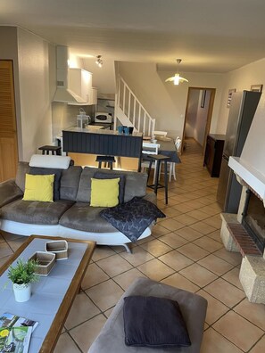 Fireplace - Gîte des Cyprès - Bérat - Gîte (Bérat)