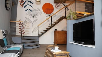 TV