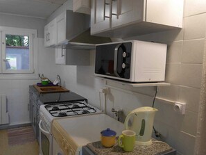 Fridge, microwave, highchair
