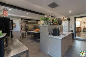 Fridge, microwave, dishwasher, highchair