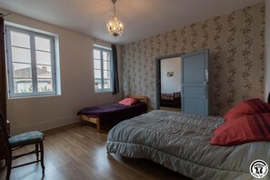 3 bedrooms, free WiFi, wheelchair access